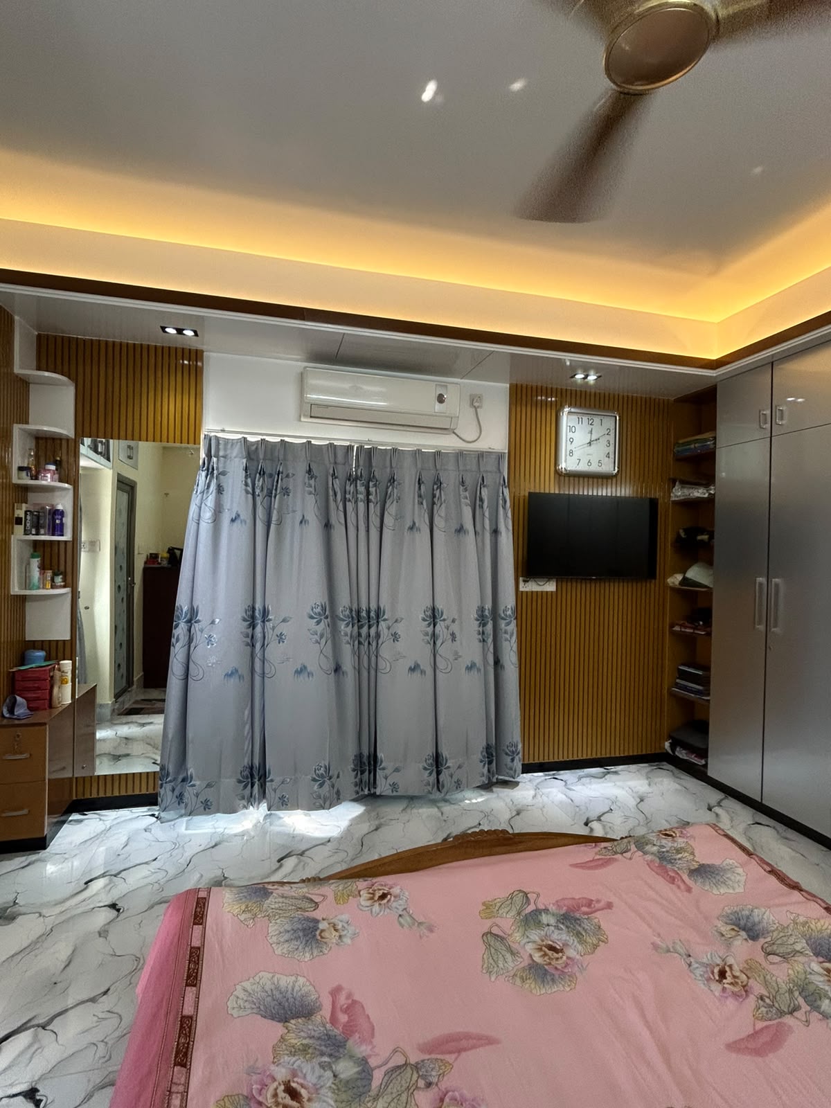 Master Bed