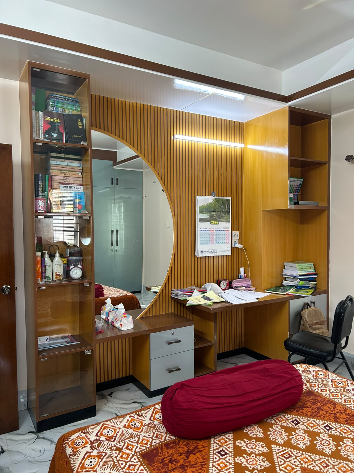 Study Workstation & Library